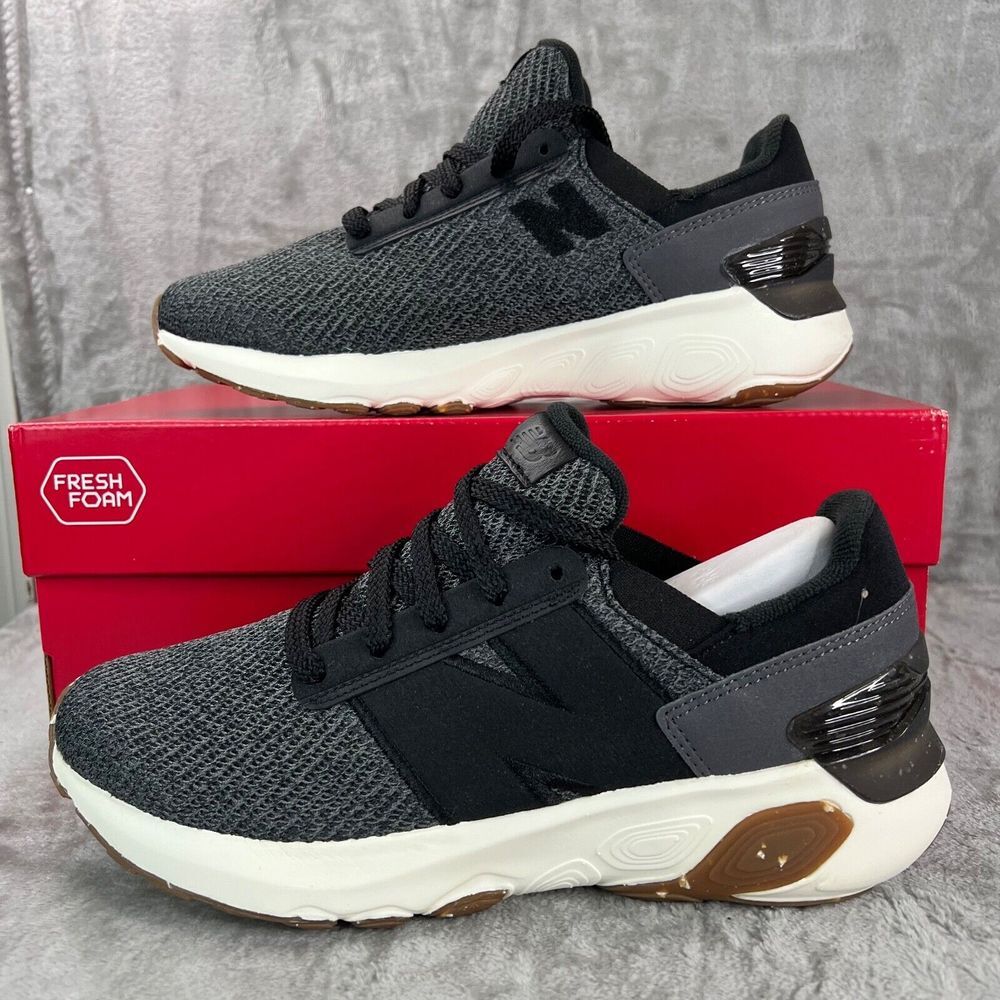 New Balance Women's Black and Gray Athletic Sneakers